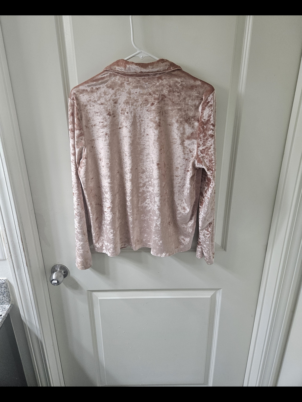 Victoria's Secret Blush Pink Velvet Button-Up Pajama Top - Picture 11 of 11
